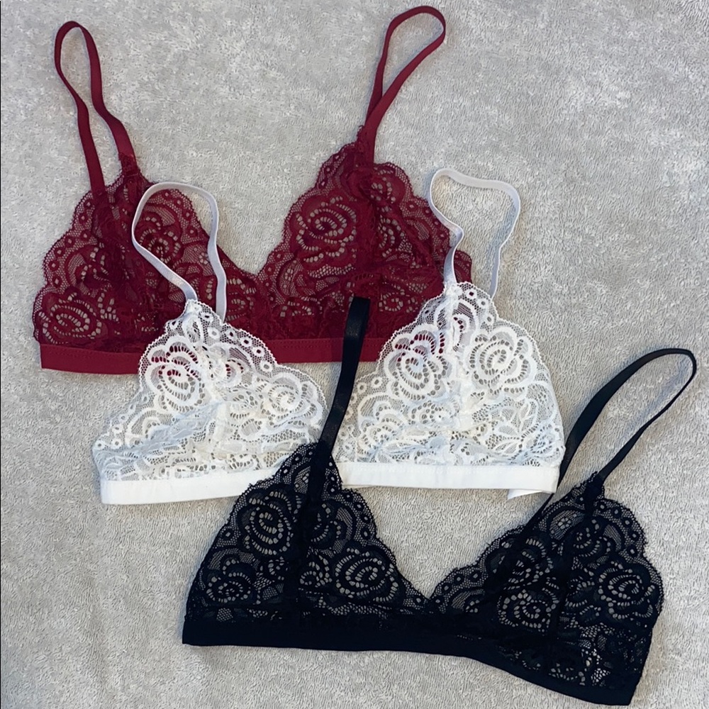 NWOT 3 Bralettes Small